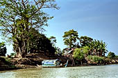 Boat trip along the river Stung Sangker, from Siem Reap to Battambang